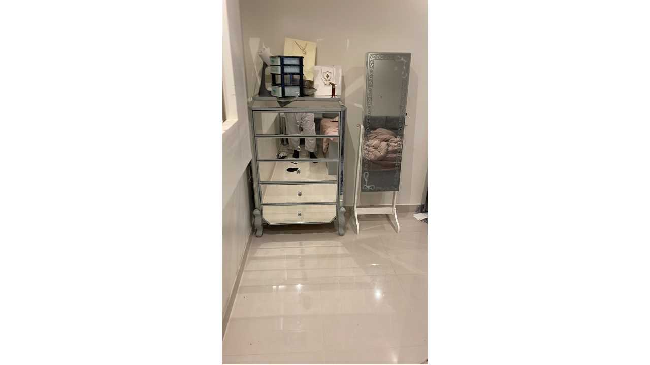 شراء اثاث مستعمل بالرياض 0555659860